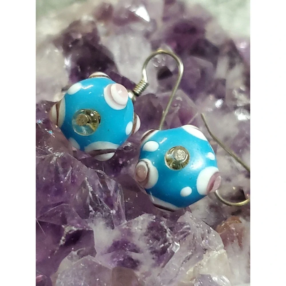 Artisan earring silvertone